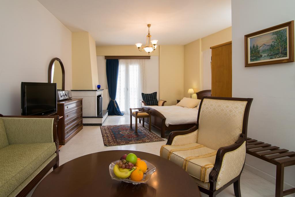 Papastavrou Apartments Калаврита Стая снимка