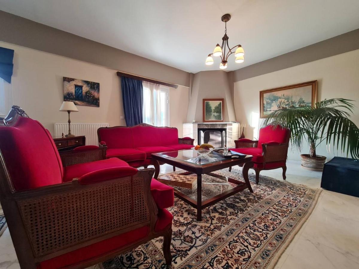 Papastavrou Apartments Калаврита Екстериор снимка