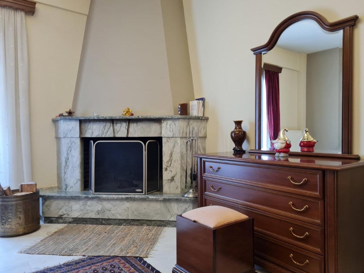 Papastavrou Apartments Калаврита Екстериор снимка