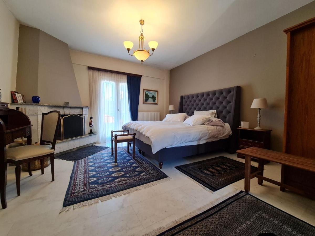 Papastavrou Apartments Калаврита Екстериор снимка