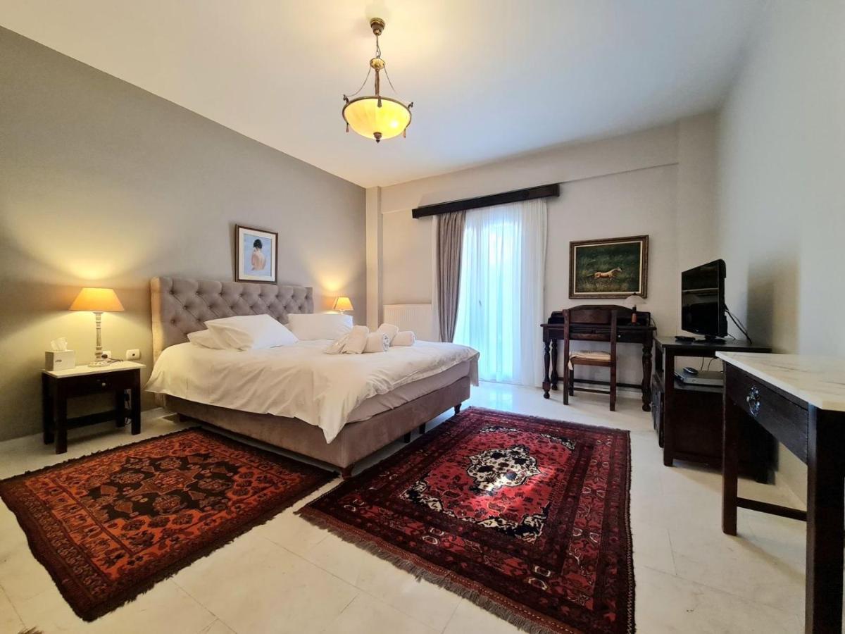 Papastavrou Apartments Калаврита Екстериор снимка