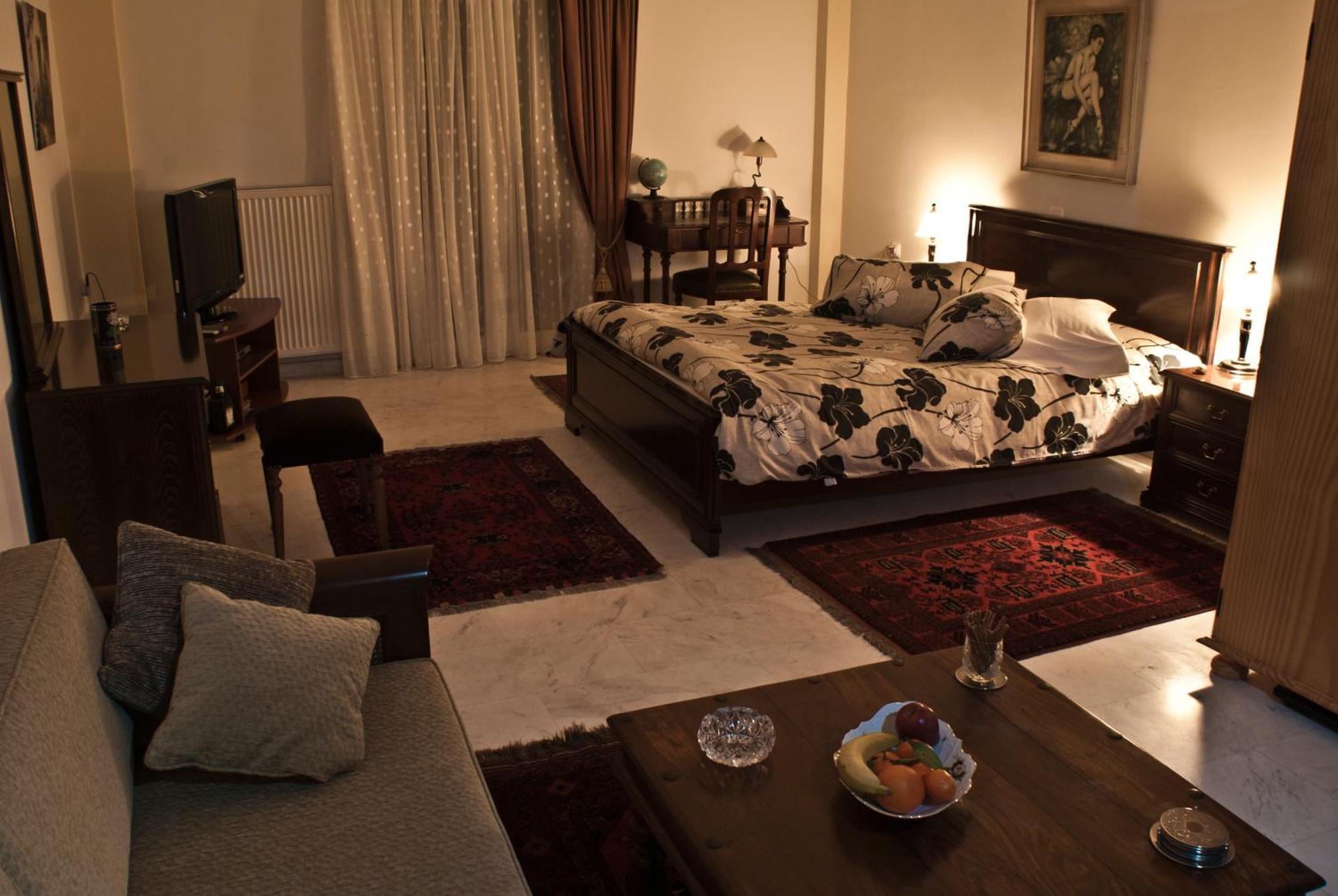 Papastavrou Apartments Калаврита Екстериор снимка